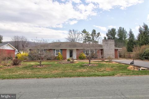 Single Family Residence in Lyndhurst VA 66 Georganna DRIVE.jpg