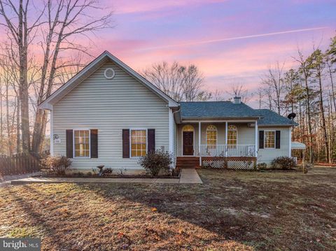 Single Family Residence in Ruther Glen VA 7046 Durrette ROAD.jpg