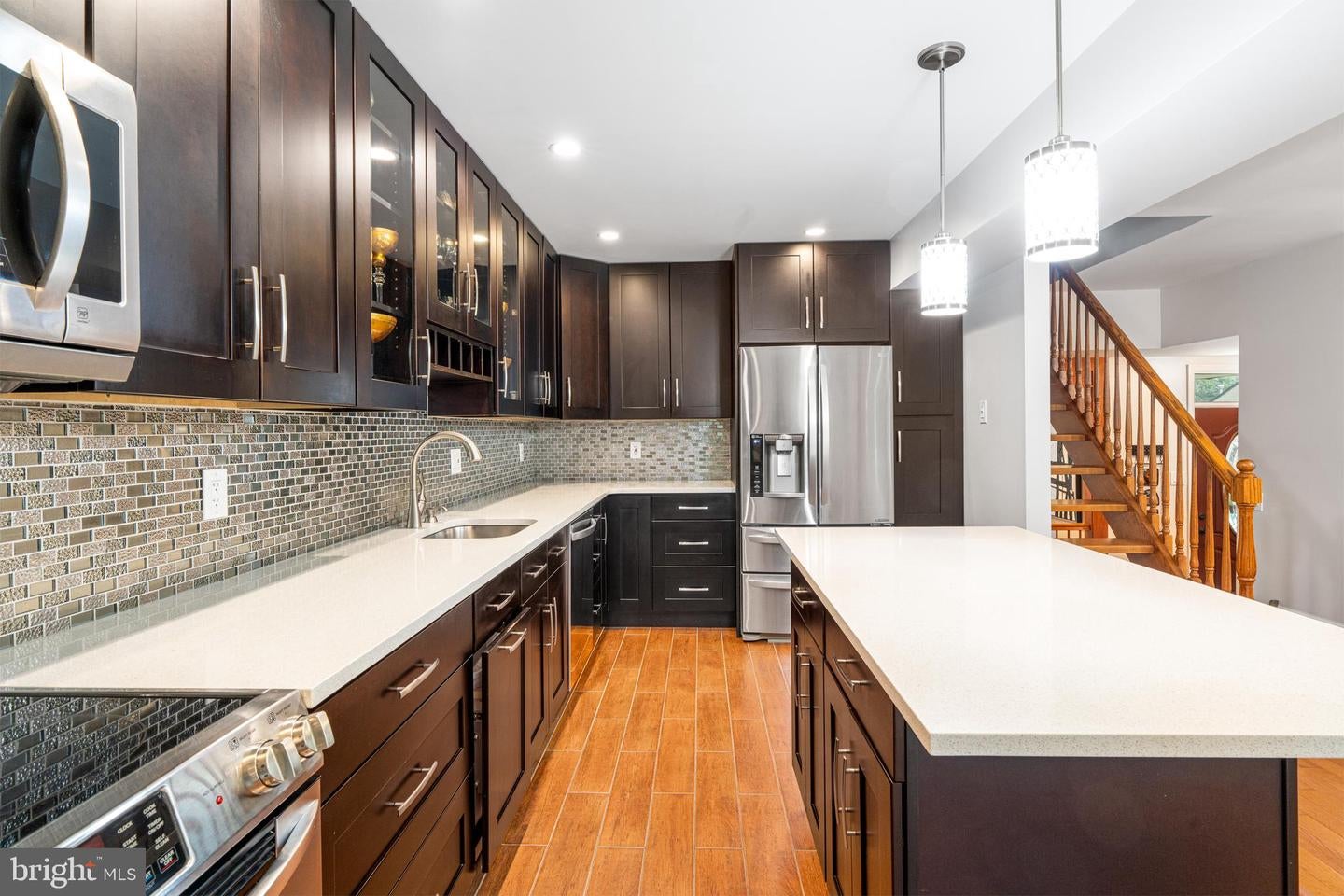 610 Valley Stream Cir, Feasterville Trevose, PA 19053 photo