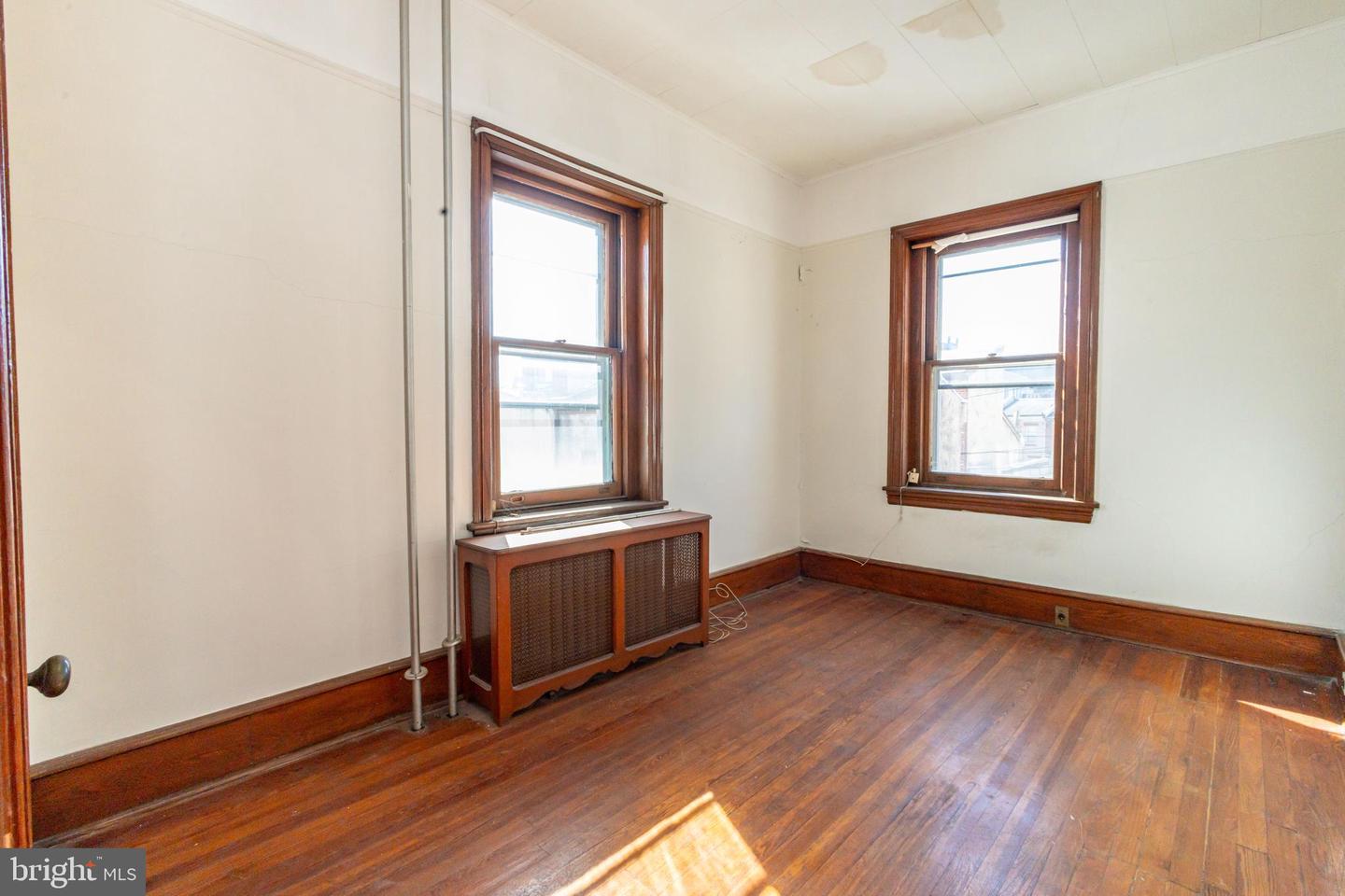 324 Wharton St, Philadelphia, PA 19147 photo