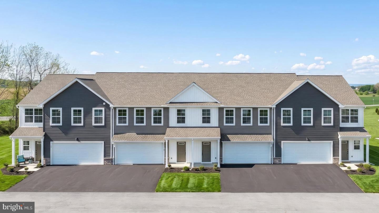 106 Foundry Ln, Lebanon, PA 17042