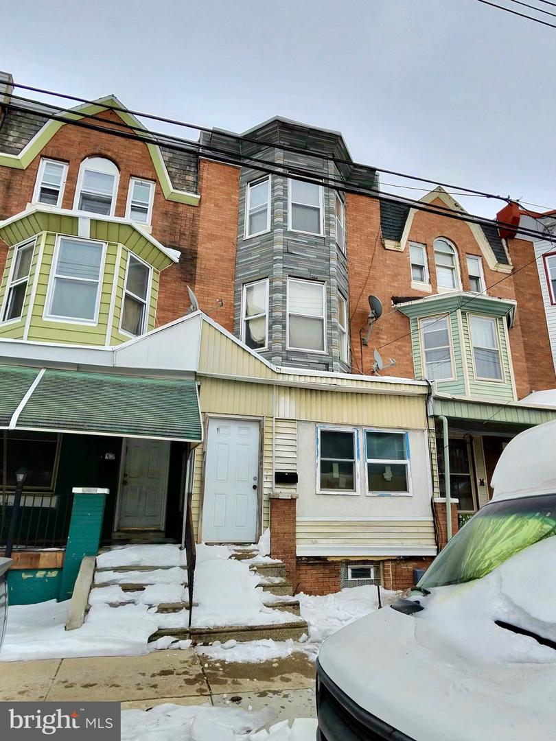 2755 29th St, Philadelphia, PA 19132
