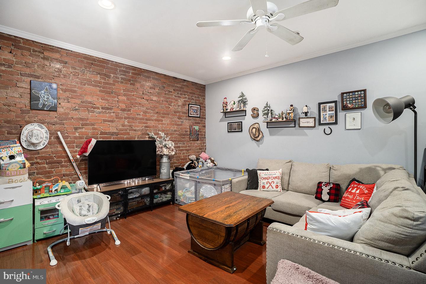 146 Vassar St, Philadelphia, PA 19128 photo