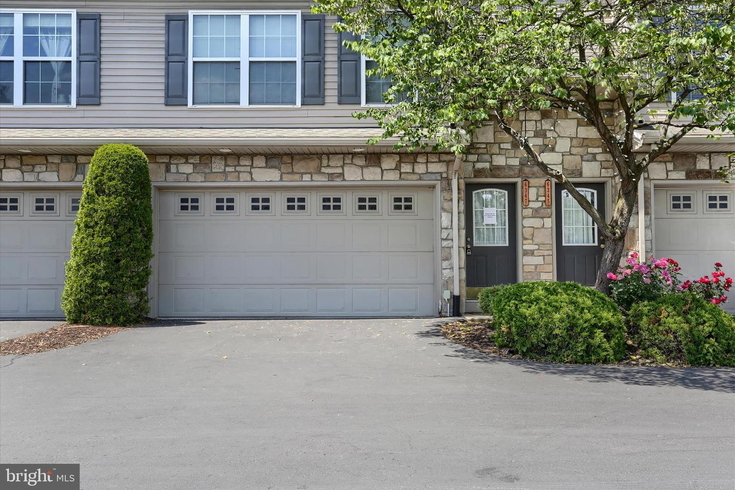 6347 Mercury Dr, Mechanicsburg, PA 17050 photo