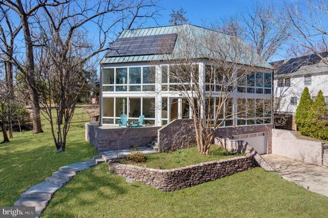Single Family Residence in Arlington VA 6559 24th STREET.jpg
