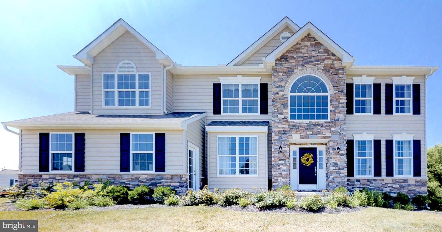3 Summit Dr, Smyrna, DE 19977