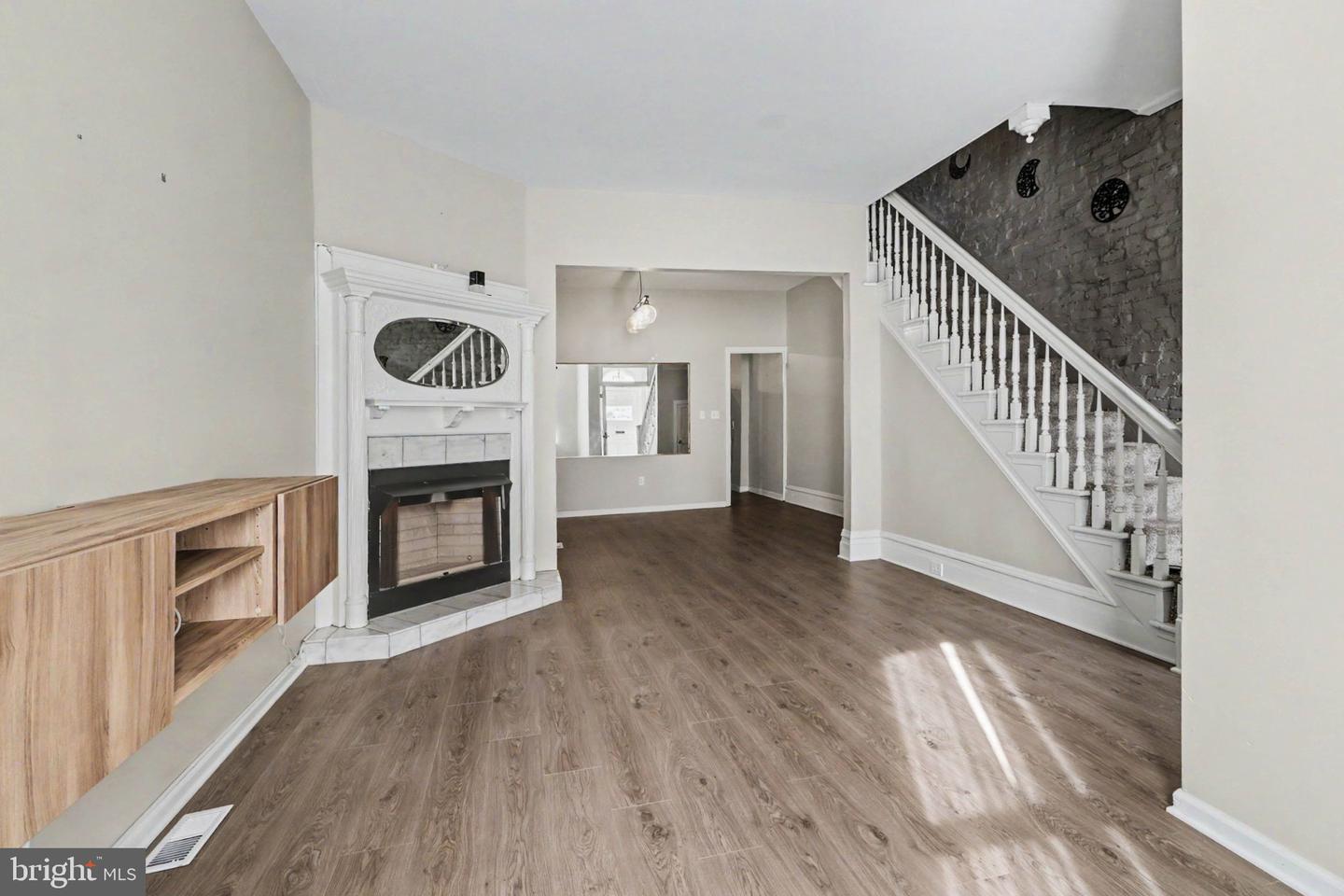 1710 Green St, Harrisburg, PA 17102 photo