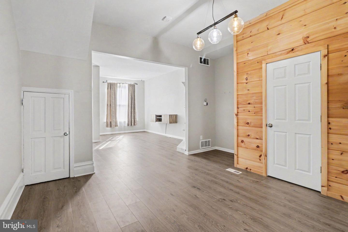 1710 Green St, Harrisburg, PA 17102 photo