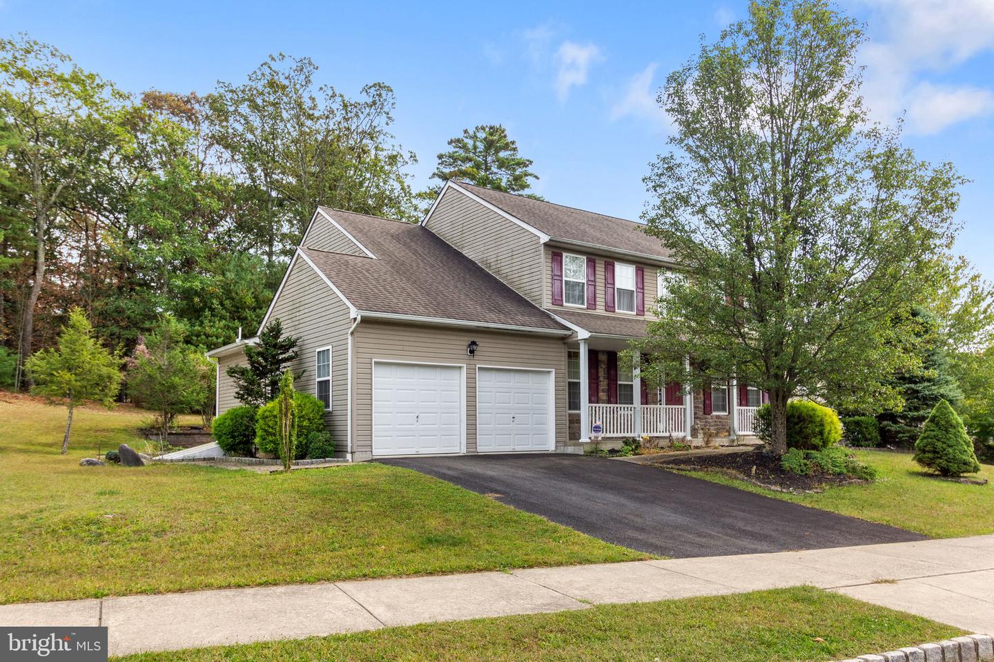 106 Daffodil Dr, East Stroudsburg, PA 18301 photo