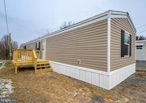 Manufactured Home in Morgantown WV 47 Saint Clairs VILLAGE.jpg