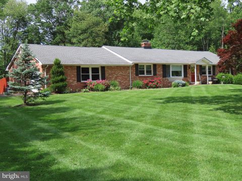 Single Family Residence in Newark DE 2643 Old County ROAD.jpg