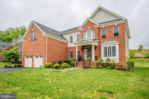 Single Family Residence in Upper Marlboro MD 4902 Bridle Ridge ROAD.jpg