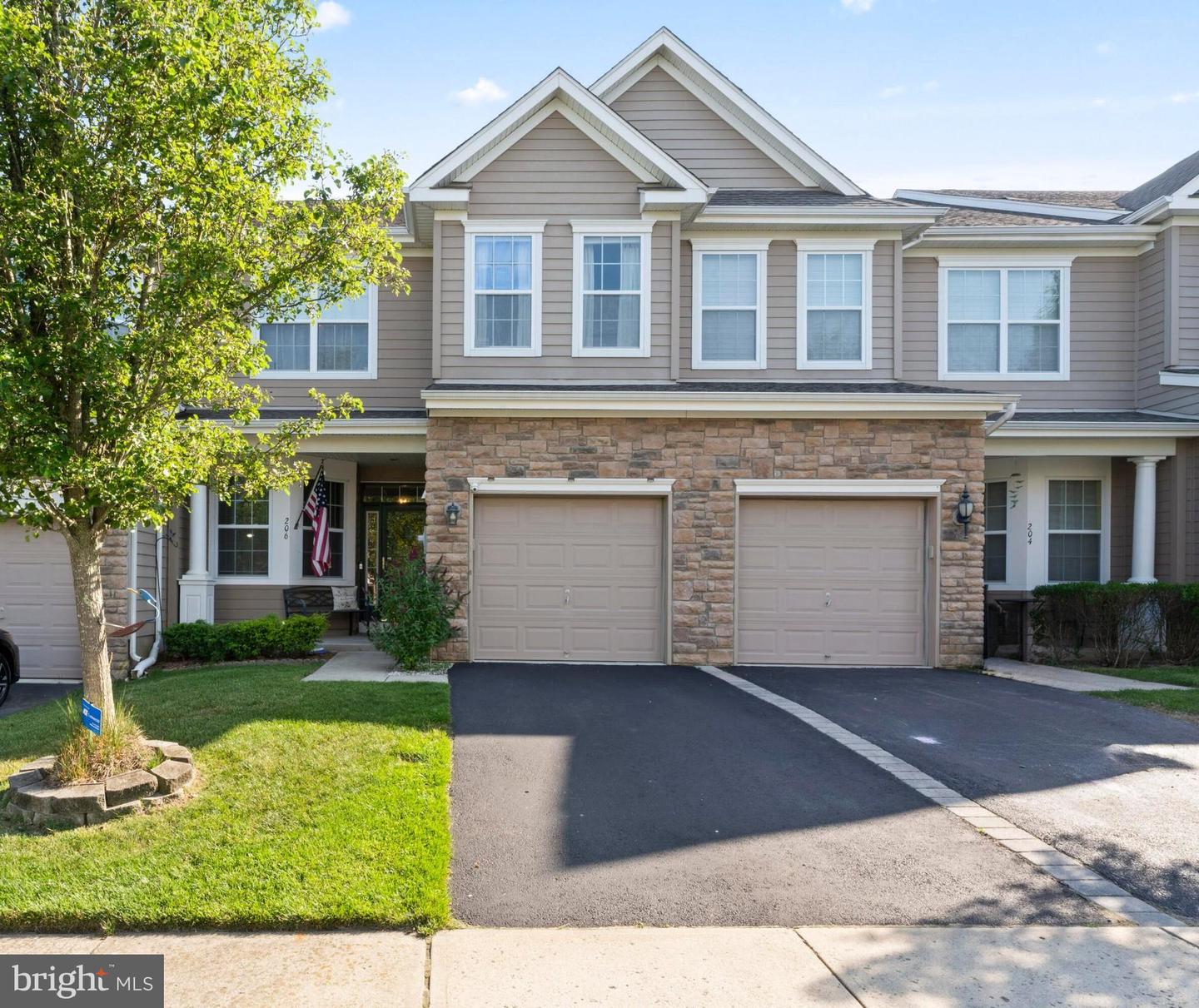 206 Hawthorne Ln, Barnegat, NJ 08005