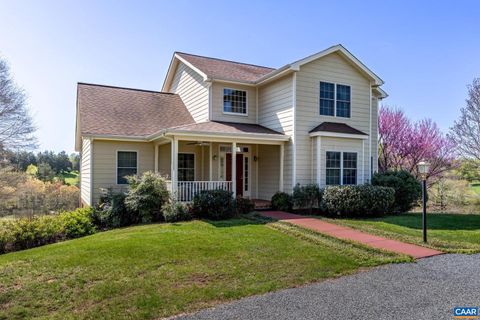 Single Family Residence in Stanardsville VA 815 Skirmish Rd.jpg