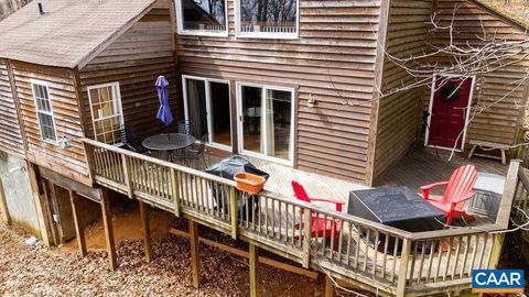 Single Family Residence in Wintergreen Resort VA 16 Chestnut Ln.jpg