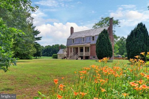 Single Family Residence in Tappahannock VA 2459 Dunbrooke ROAD 8.jpg