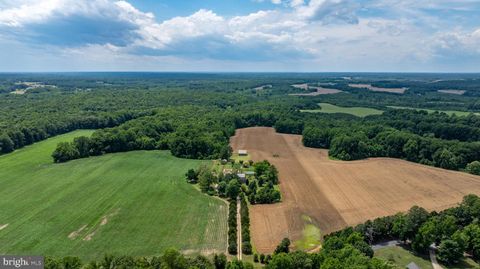 Single Family Residence in Tappahannock VA 2459 Dunbrooke ROAD 88.jpg