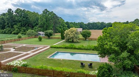 Single Family Residence in Tappahannock VA 2459 Dunbrooke ROAD 107.jpg