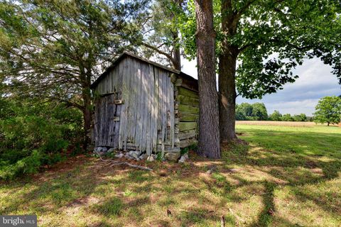Single Family Residence in Tappahannock VA 2459 Dunbrooke ROAD 131.jpg