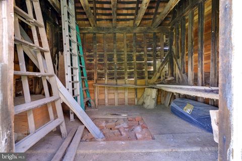 Single Family Residence in Tappahannock VA 2459 Dunbrooke ROAD 71.jpg