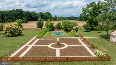 Single Family Residence in Tappahannock VA 2459 Dunbrooke ROAD 98.jpg