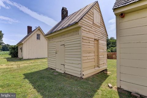 Single Family Residence in Tappahannock VA 2459 Dunbrooke ROAD 72.jpg