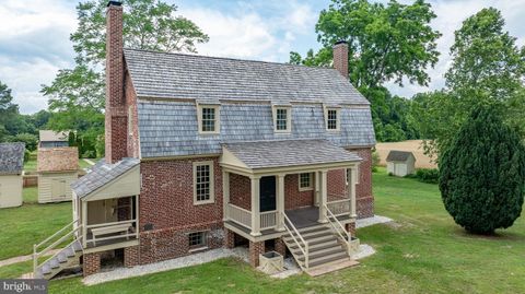 Single Family Residence in Tappahannock VA 2459 Dunbrooke ROAD 104.jpg