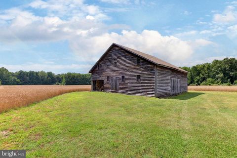 Single Family Residence in Tappahannock VA 2459 Dunbrooke ROAD 132.jpg