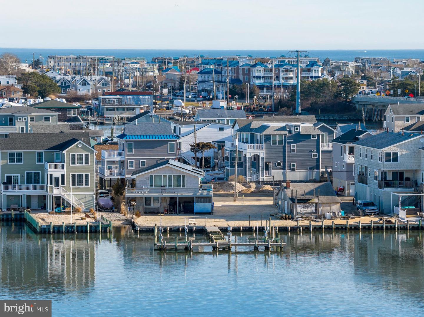 22 Manning Dr, Manahawkin, NJ 08050