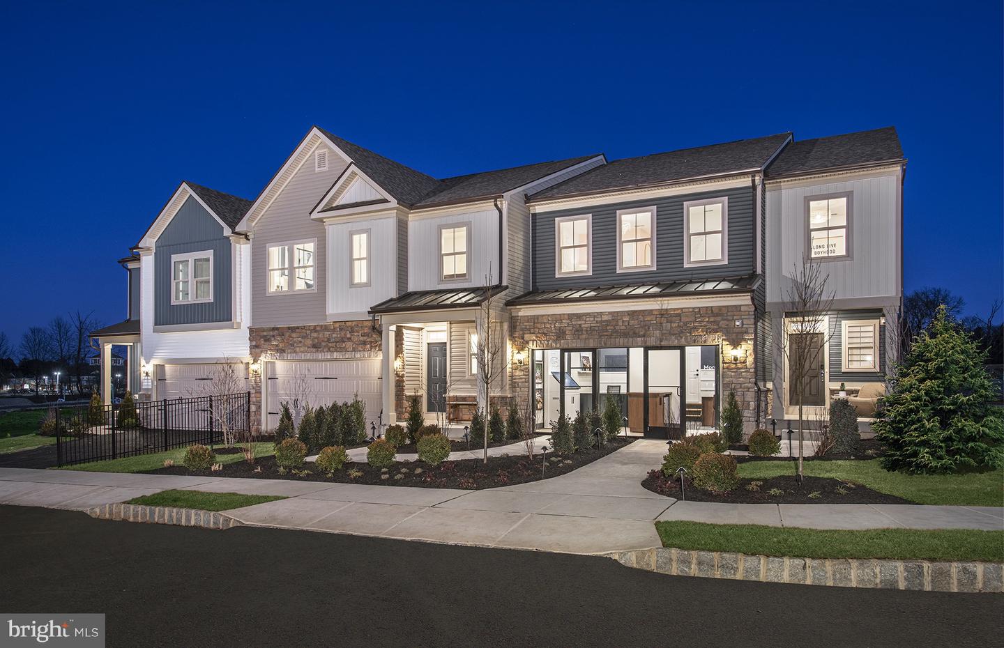 421 Aspen Trl, Maple Glen, PA 19002