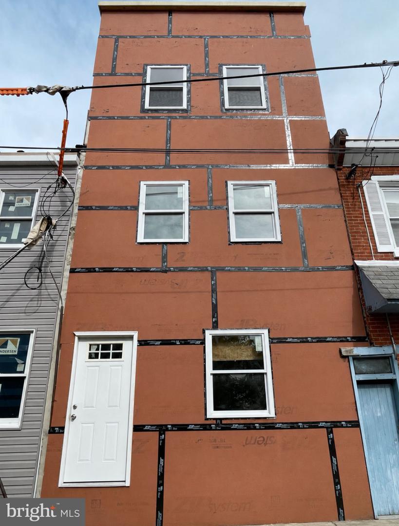 1417 Philip St, Philadelphia, PA 19147
