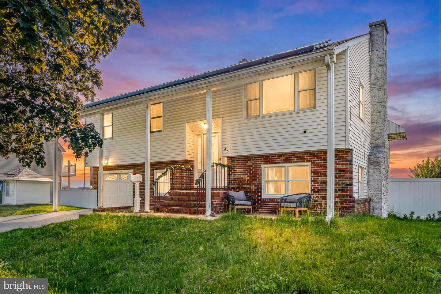 49 Delaware Dr, Penns Grove, NJ 08069