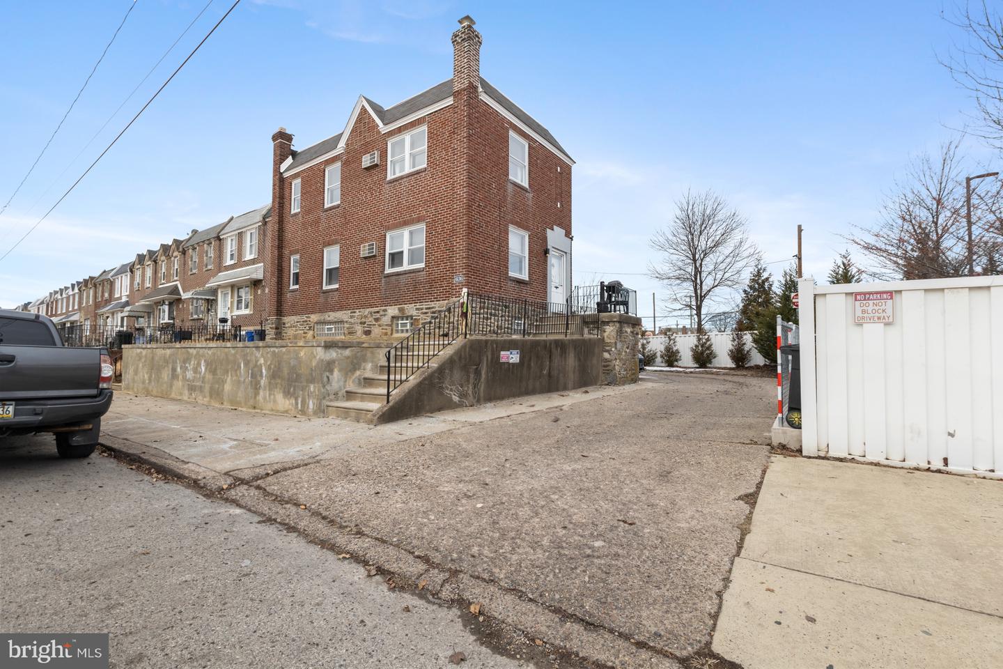 6136 Hawthorne St, Philadelphia, PA 19135 photo