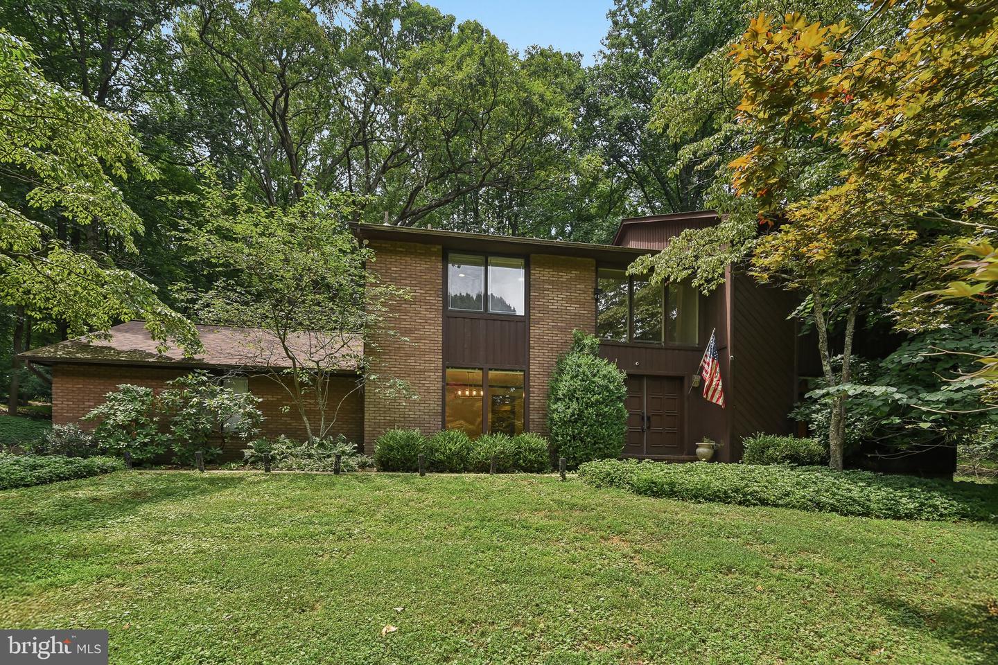 11112 Valley Heights Dr, Owings Mills, MD 21117 photo