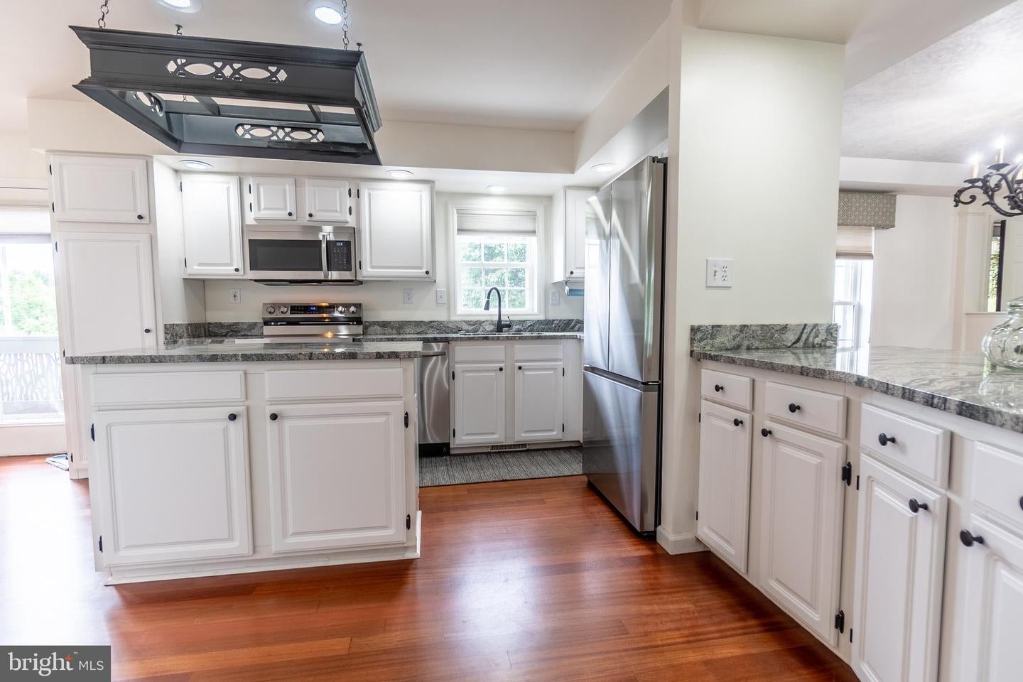 304 Crystal Creek Xing, Abbottstown, PA 17301 photo