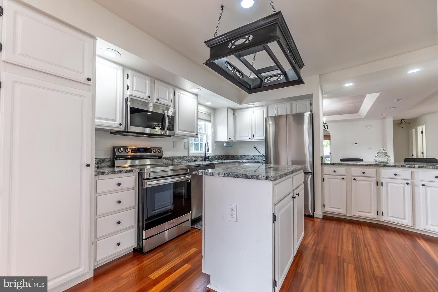 304 Crystal Creek Xing, Abbottstown, PA 17301 photo