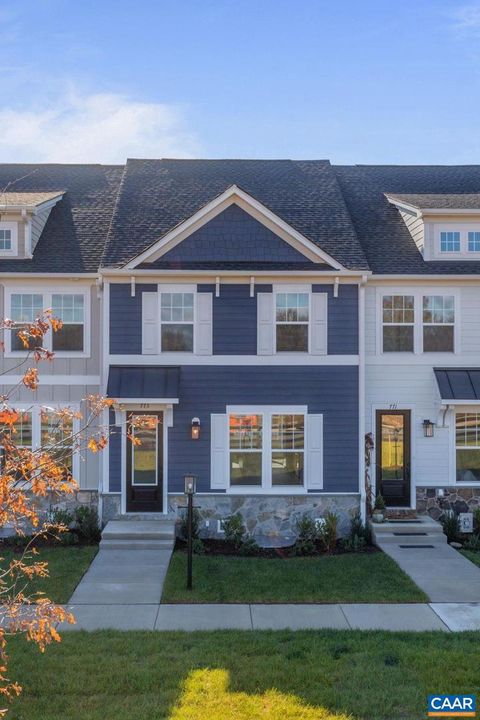Townhouse in Charlottesville VA 8 Woodburn Rd.jpg