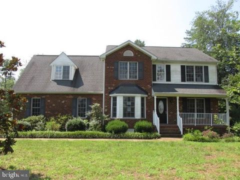 Single Family Residence in Tappahannock VA 4871 Sunnyside ROAD.jpg