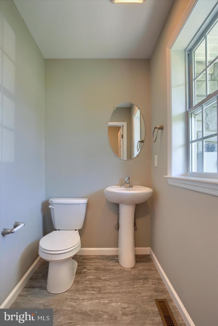 178 Braeburn Way, Palmyra, PA 17078 photo