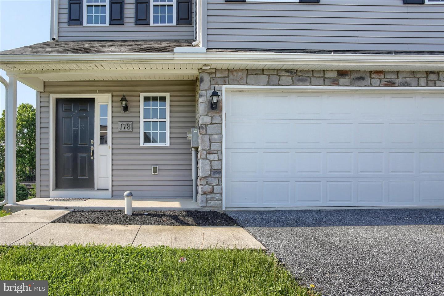 178 Braeburn Way, Palmyra, PA 17078 photo