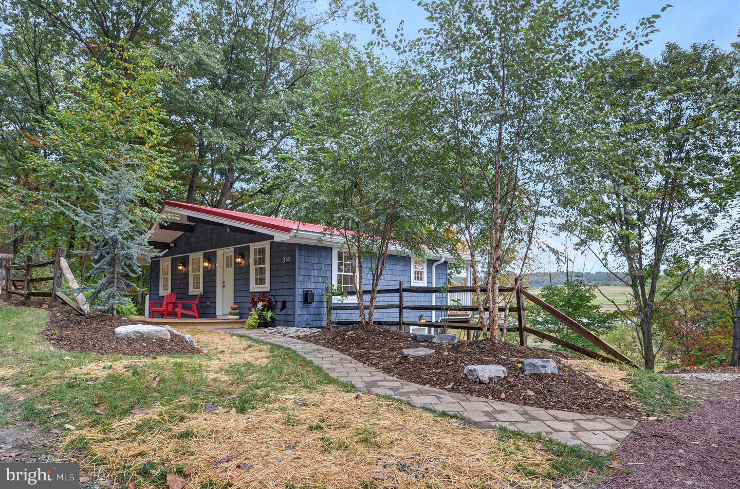 314 Mount View Ln, Lenhartsville, PA 19534