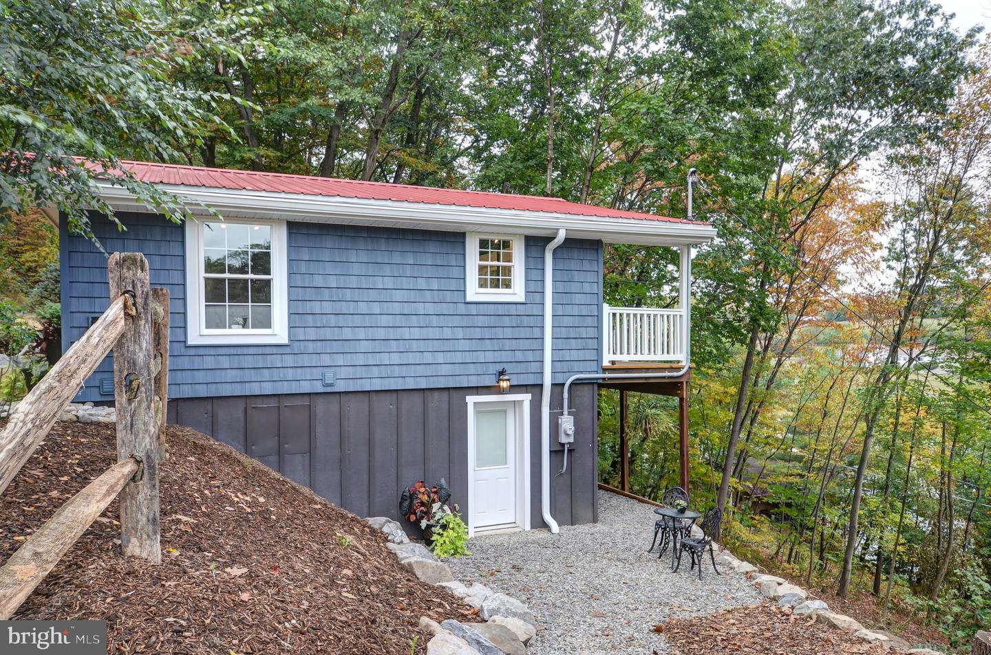 314 Mount View Ln, Lenhartsville, PA 19534 photo