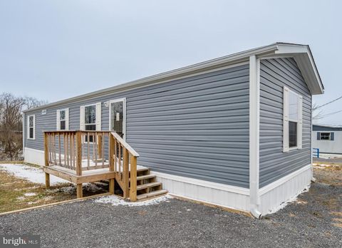 Manufactured Home in Morgantown WV 89 Saint Clairs VILLAGE.jpg