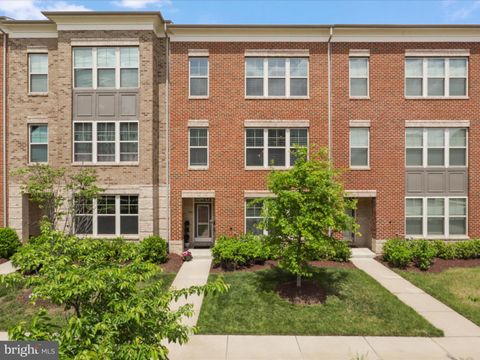 Townhouse in Upper Marlboro MD 10612 Observatory PLACE.jpg