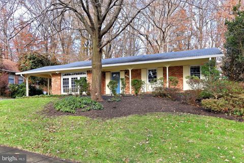 Single Family Residence in Annandale VA 6538 Renwood LANE.jpg