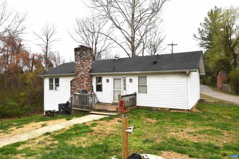 Single Family Residence in Stanardsville VA 130 Earth Way Dr.jpg