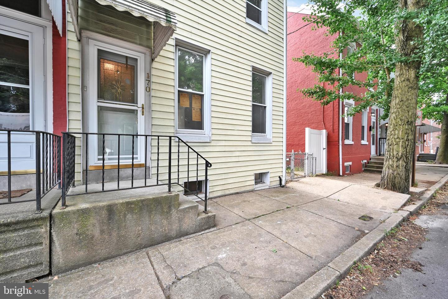 170 S Franklin St, Pottstown, PA 19464 photo