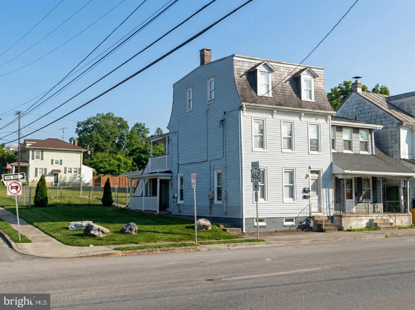 1150 1152 E Philadelphia St, York, PA 17403 photo
