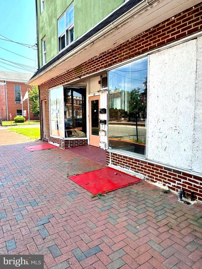 20 22 E Broad St, Burlington, NJ 08016 photo