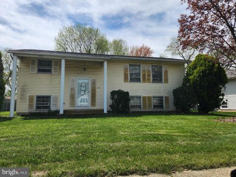 Single Family Residence in Newark DE 262 Oakfield DRIVE.jpg